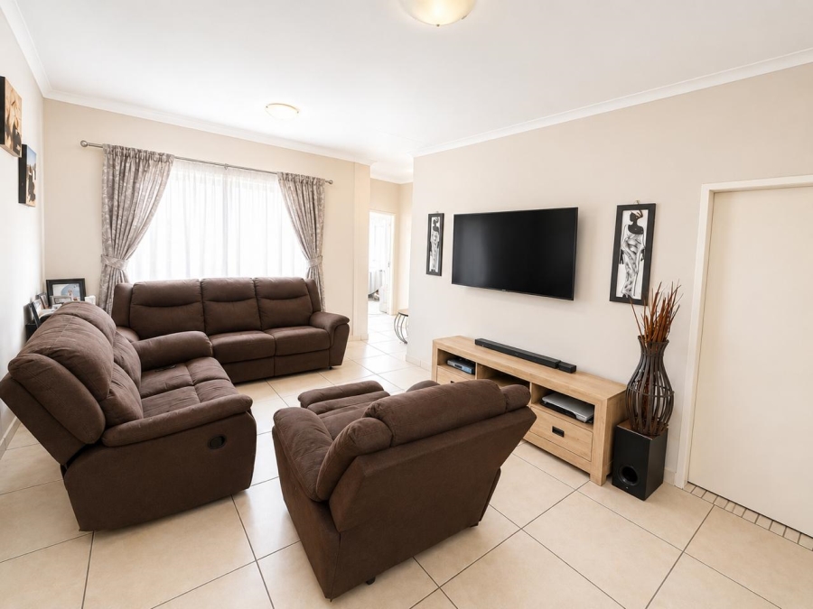 3 Bedroom Property for Sale in Waterkloof East North West